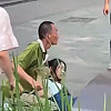 중국 묻지마 흉기범 제압 영상이 화제에 wwww